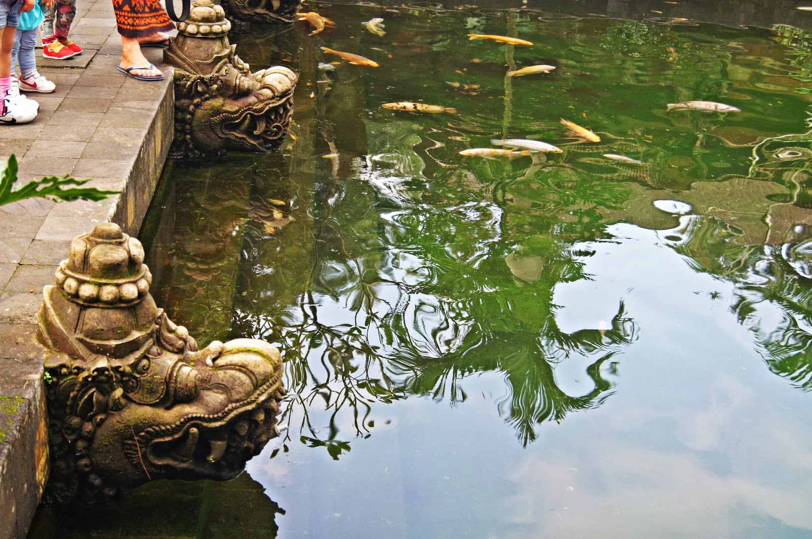 Piscina en Tirta Empul