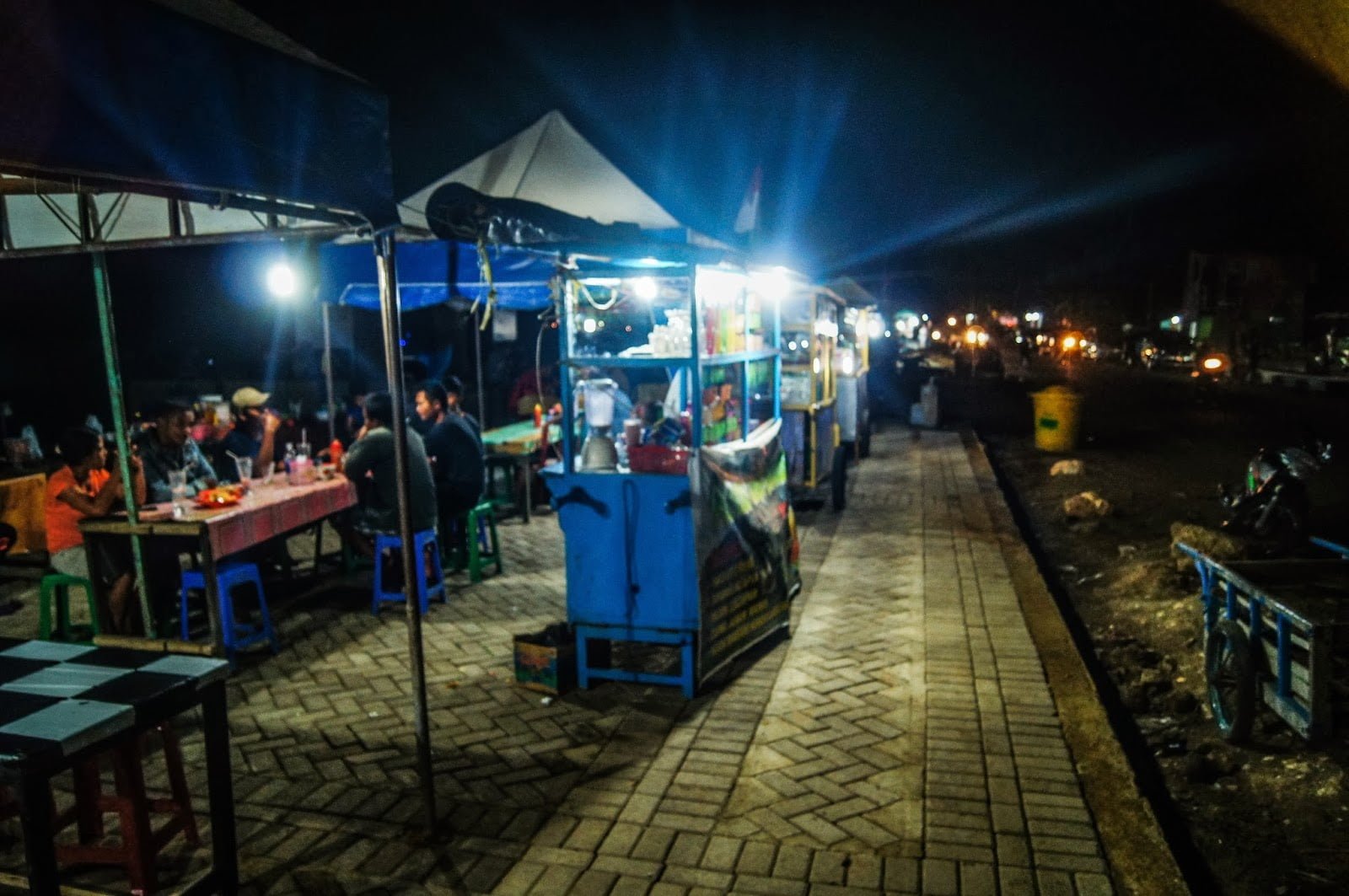 puestos de comida en Labuanbajo