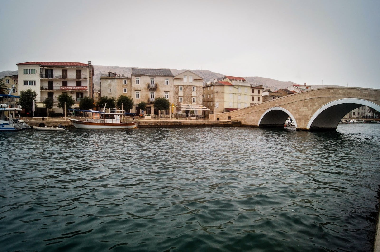 El pueblo principal de la isla de Pag