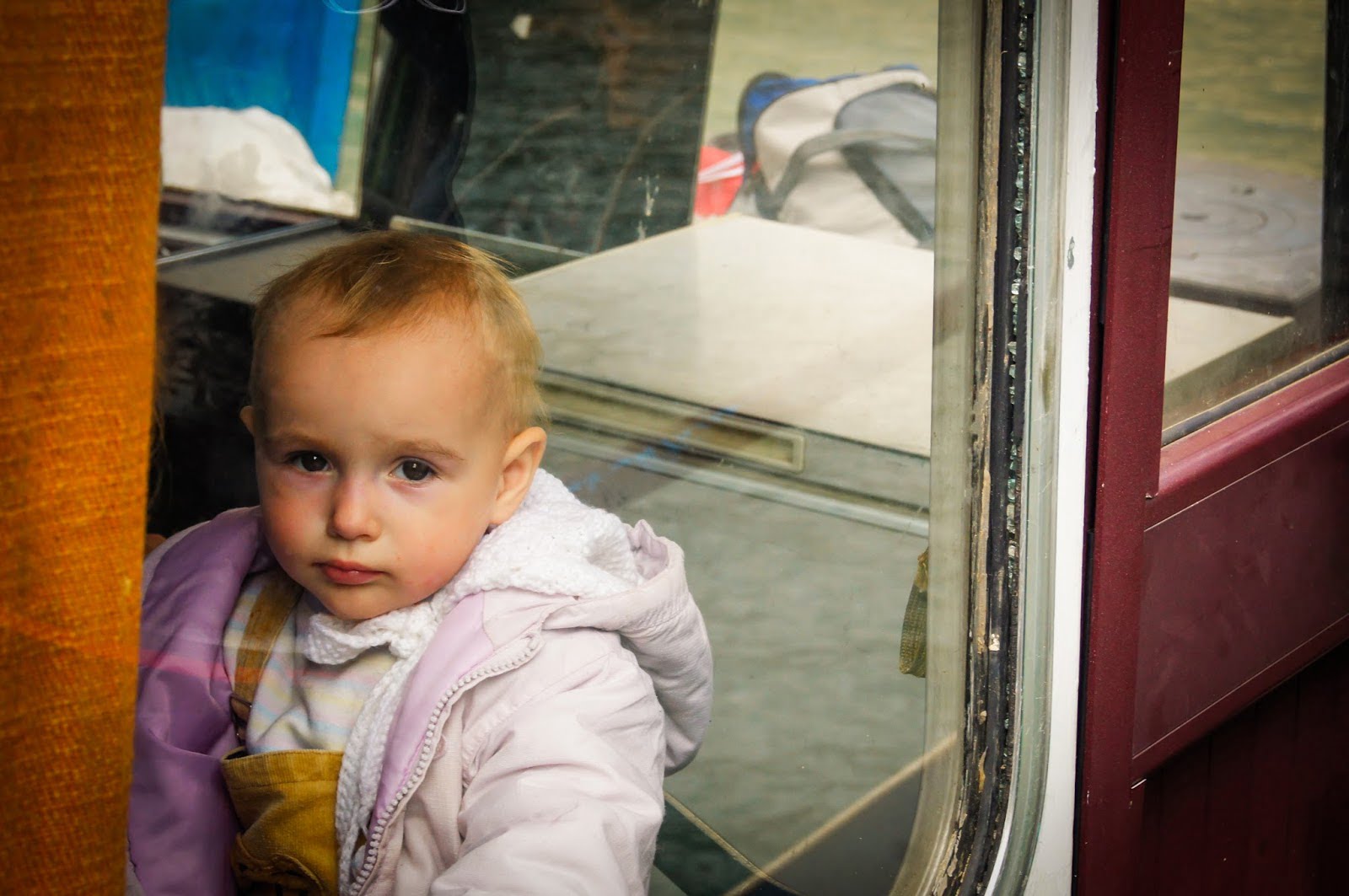 Niños en el ferry