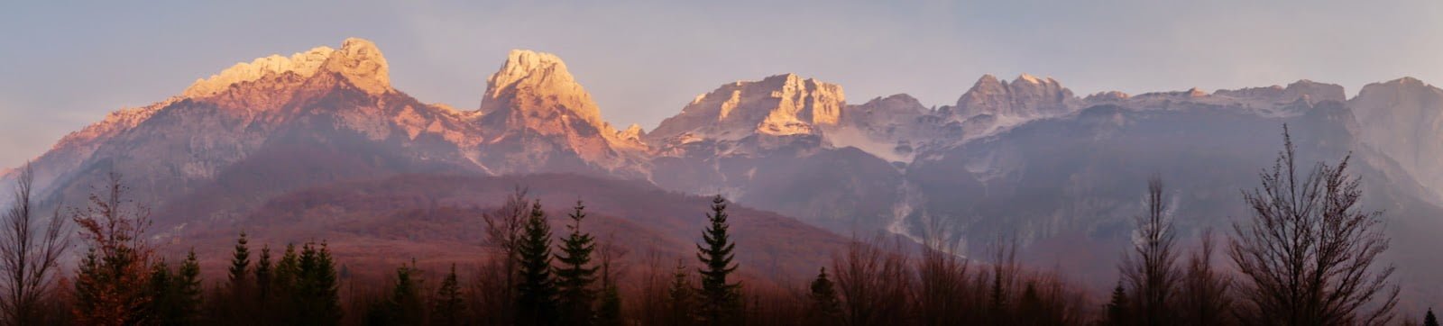 Anocheciendo en Valbona