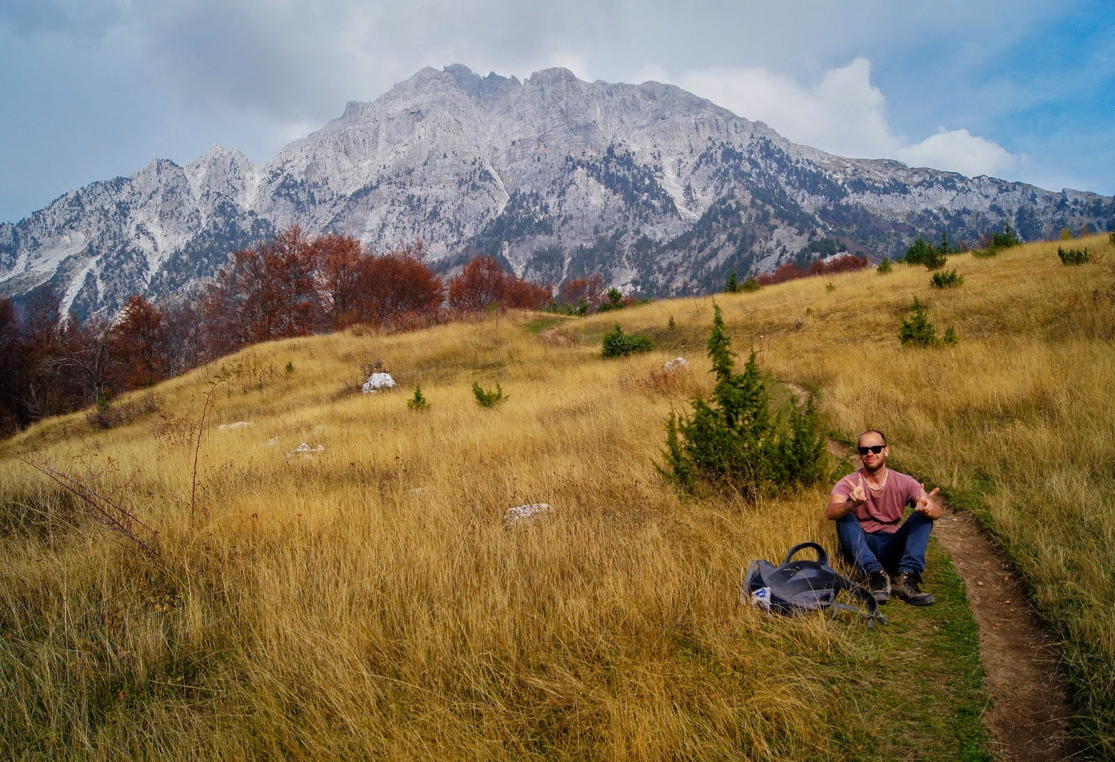 Descanso para disfrutar del paisaje del valle de Theth