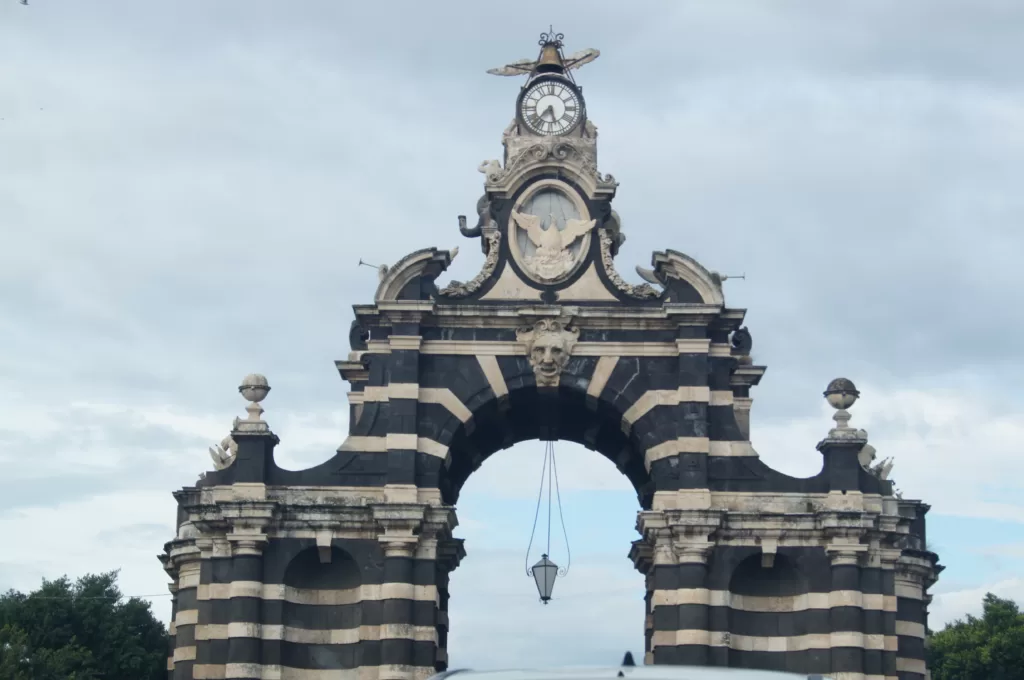 Ruta de 8 días por Sicilia, Catania