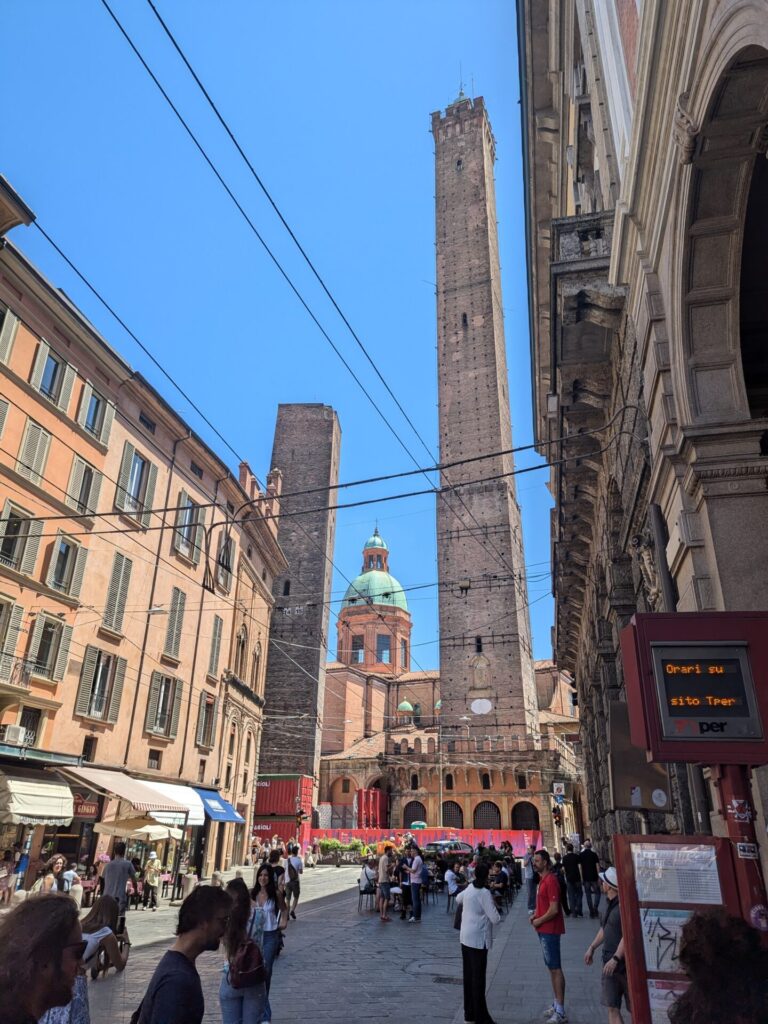 las dos torres de bolonia